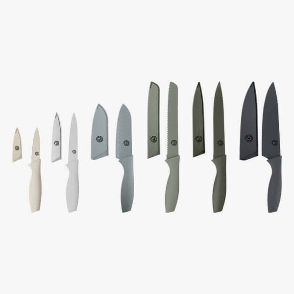 https://us.masterchef.com/cdn/shop/files/us-masterchef-logo-knives-6-pcs-earth-tones-kitchenware-vrd259102795-43229983899956.jpg?v=1702501923&width=600